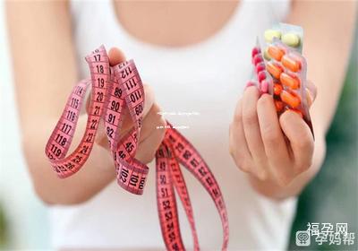 产后营养大解密：适合女性的产后饮食滋补策略，重点食谱解析
