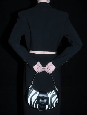 Sac "Kiss Me" en cuir façon poulain imprimé zèbre