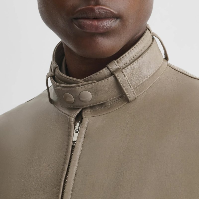 JACKET WITH ATTACHABLE SCARF | mastic leather - 图片 5